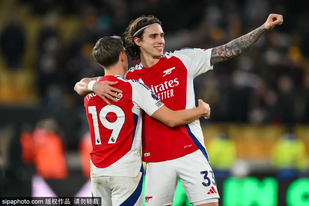 比利亚雷亚尔主场战胜对手,士气高昂 比利亚雷亚尔主场战胜对手,士气高昂